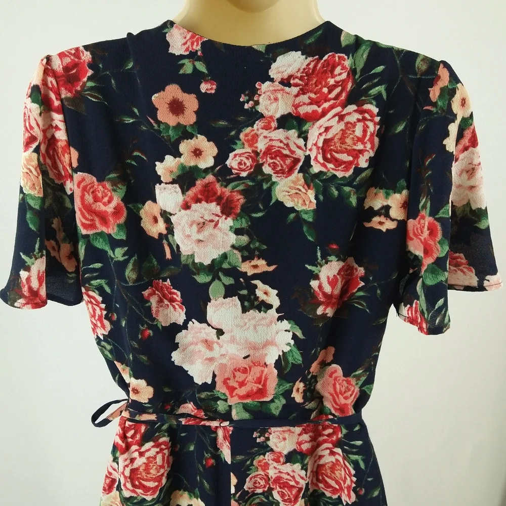 Rabbit Rabbit Rabbit floral wrap dress - Picture 6 of 8